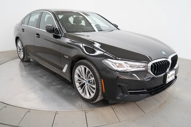 Used 2023 BMW 530e xDrive w/ Convenience Package image 53