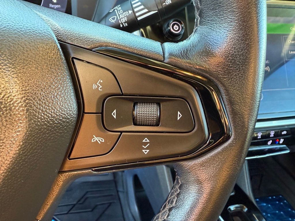 Certified 2022 Chevrolet Bolt EUV Premier w/ Sun & Sound Package image 27