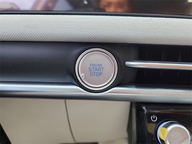 New 2025 Hyundai Tucson Limited image 29