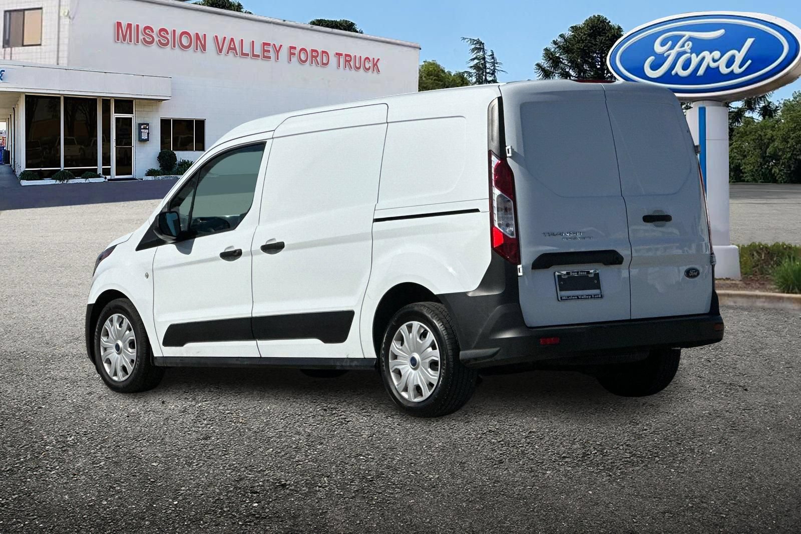 Used 2023 Ford Transit Connect XL FWD image 6