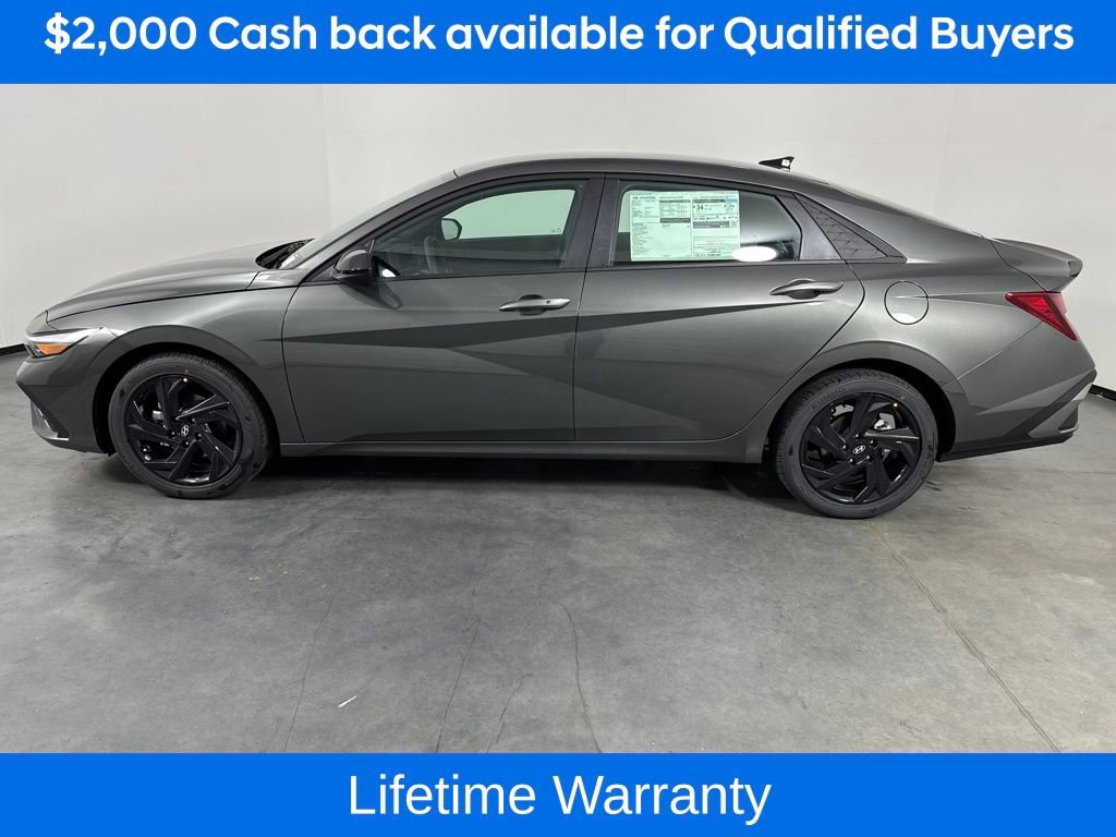 New 2026 Hyundai Elantra Sport image 2