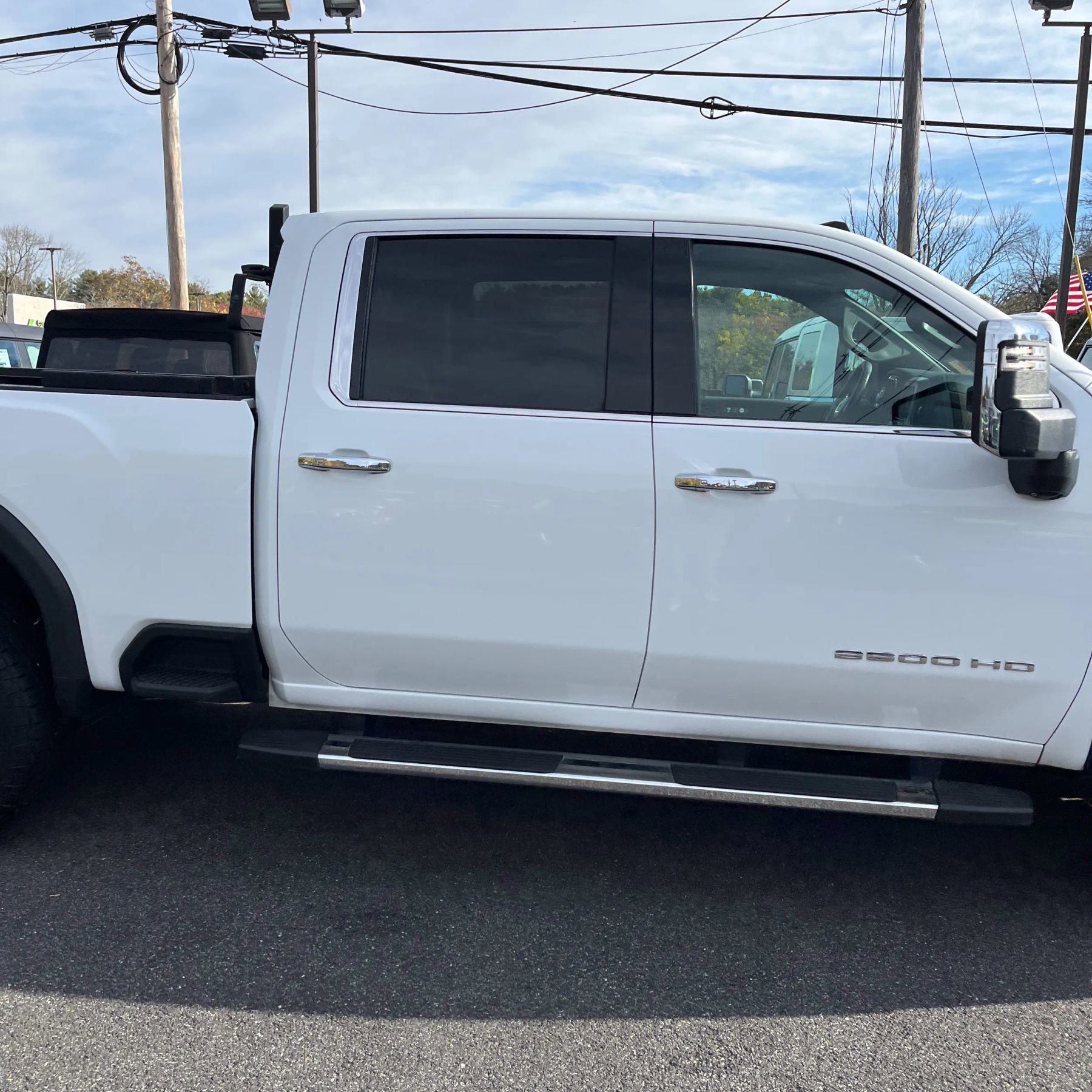 Used 2021 GMC Sierra 2500 SLT w/ SLT Premium Package image 4