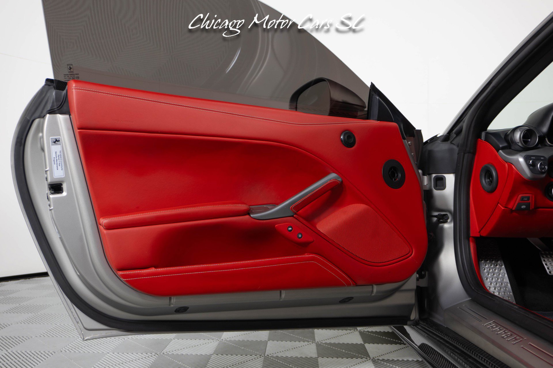 Used 2016 Ferrari F12 Berlinetta RWD image 25