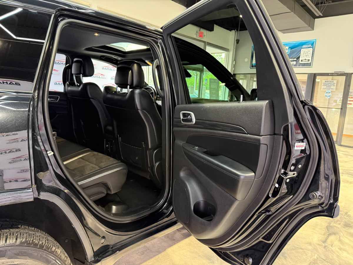 Used 2021 Jeep Grand Cherokee Laredo X AWD/4WD image 42