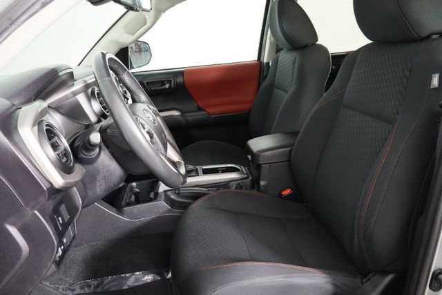Used 2022 Toyota Tacoma SR5 w/ Technology Package RWD image 15