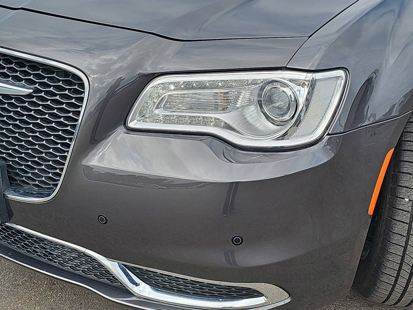 Used 2023 Chrysler 300 Touring RWD image 31