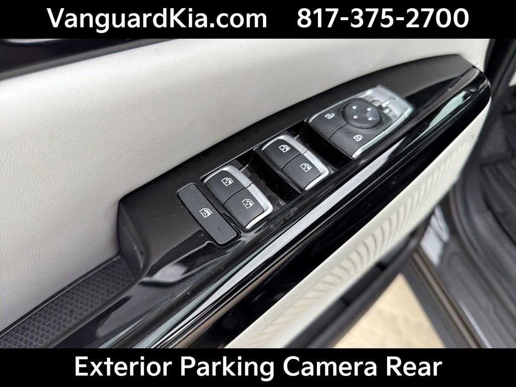Certified 2023 Kia Carnival SX Prestige image 17