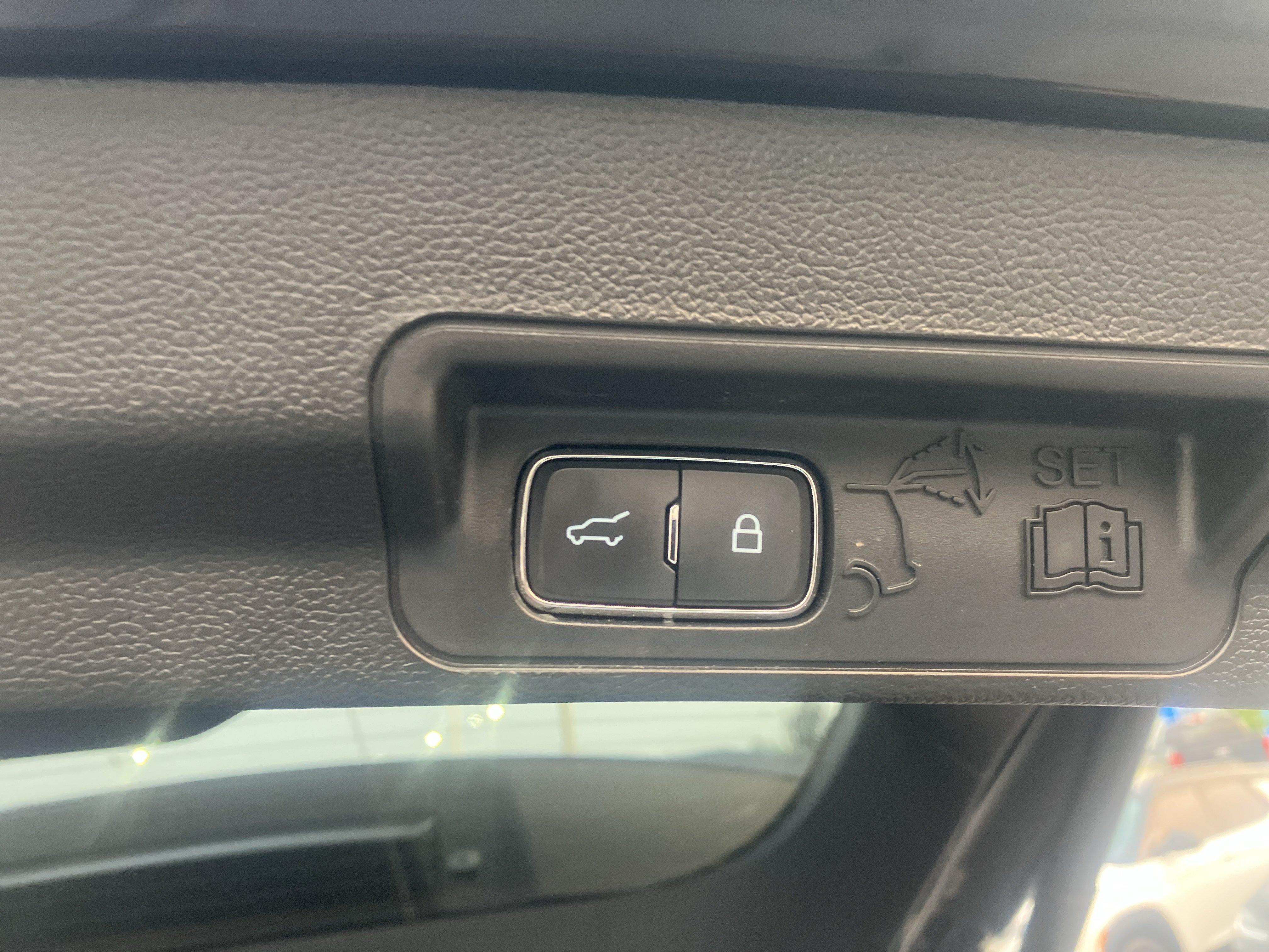 Certified 2023 Ford Explorer XLT w/ Equipment Group 202A AWD/4WD image 13