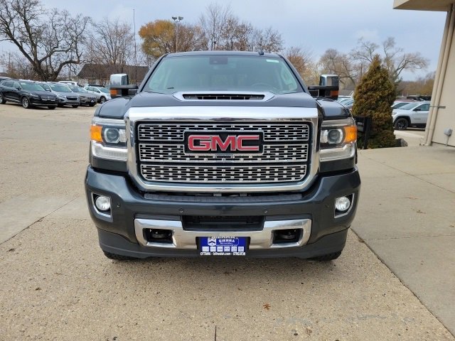 Used 2018 GMC Sierra 2500 Denali image 3