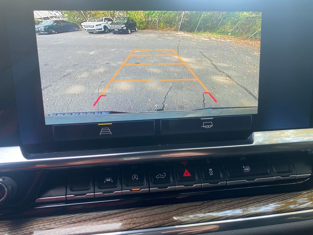 Used 2025 Chevrolet Silverado 1500 LT image 16