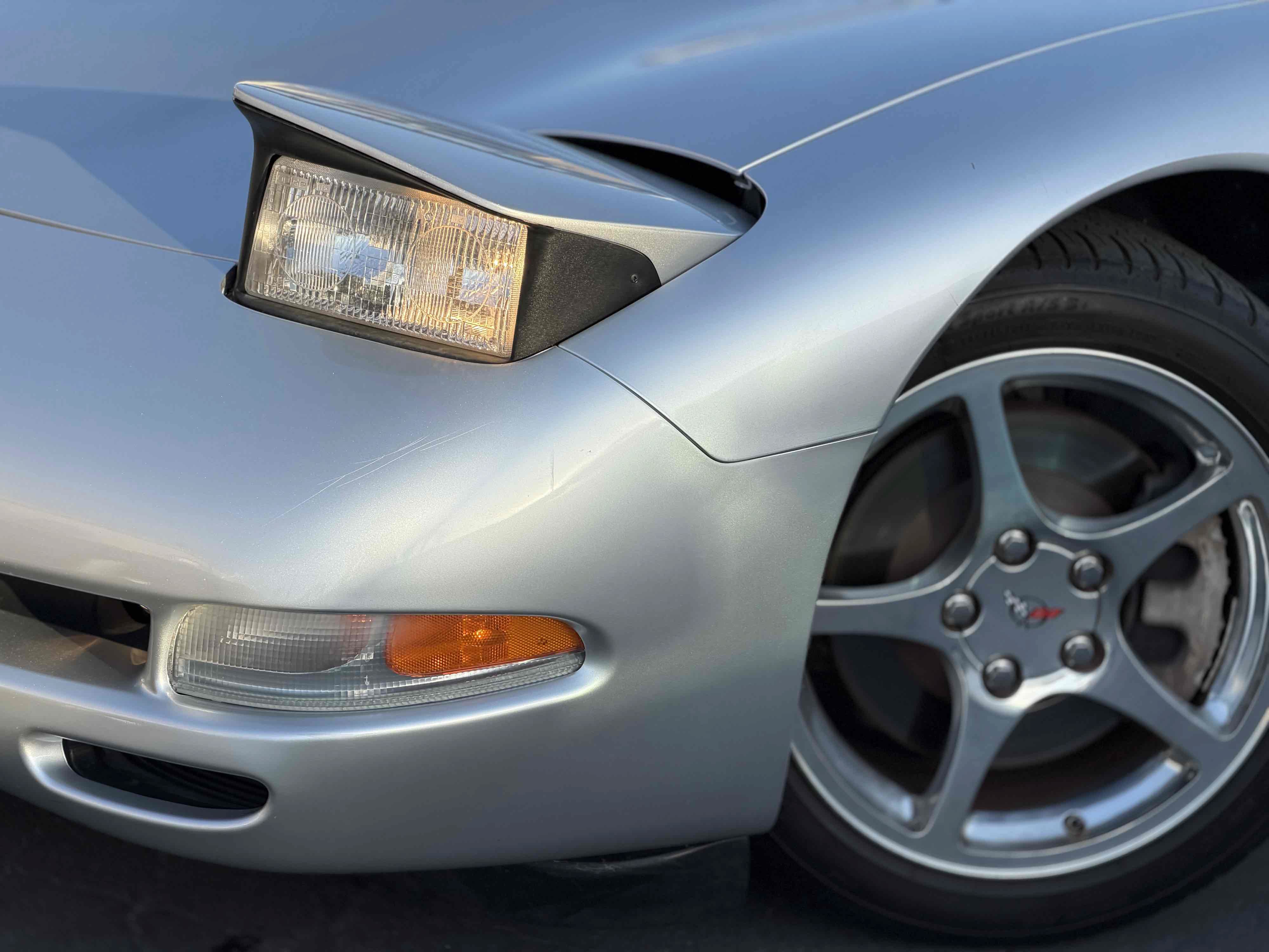 Used 2001 Chevrolet Corvette Convertible w/ Preferred Equipment Group2 RWD image 10