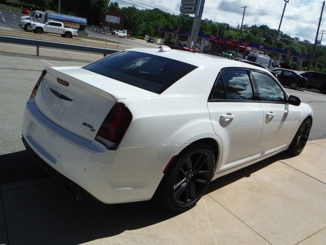 Certified 2023 Chrysler 300 C RWD image 16