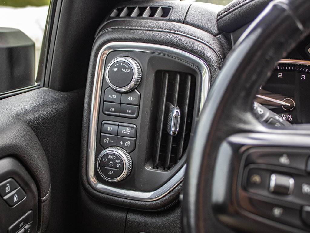 Used 2020 GMC Sierra 2500 Denali w/ Denali Ultimate Package image 33