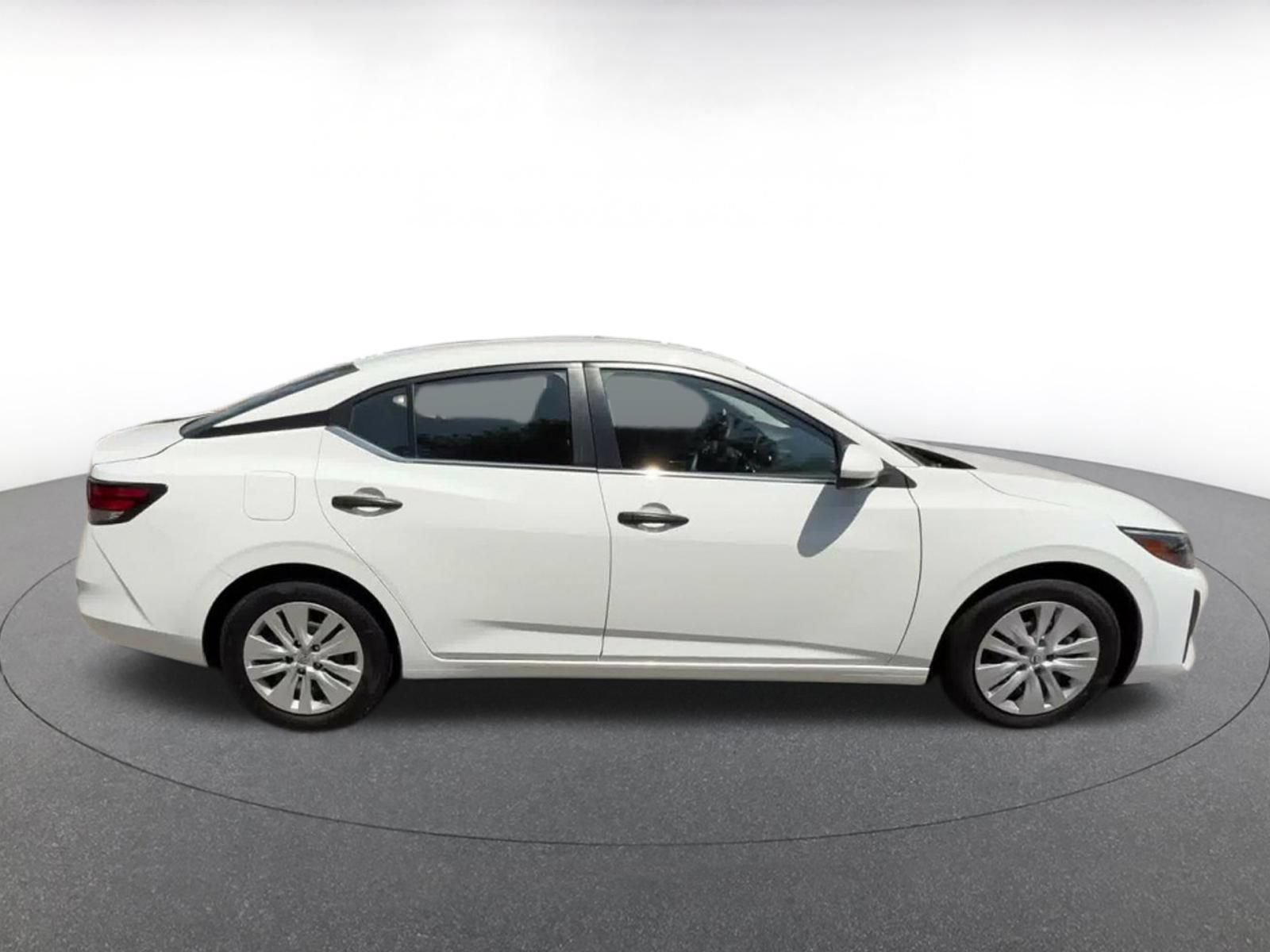 Used 2025 Nissan Sentra S FWD image 16