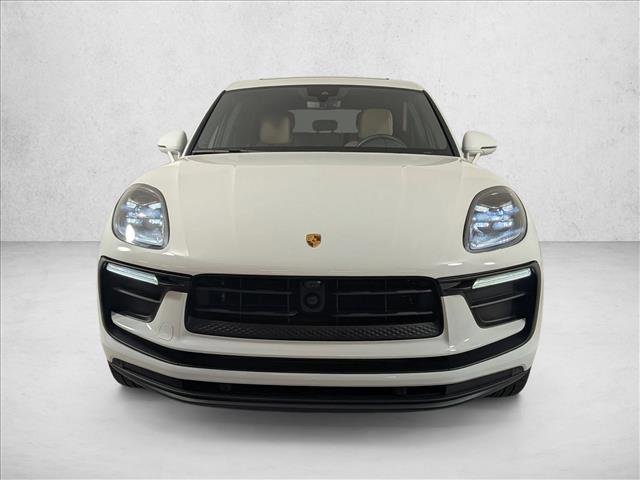 Certified 2023 Porsche Macan AWD/4WD image 6