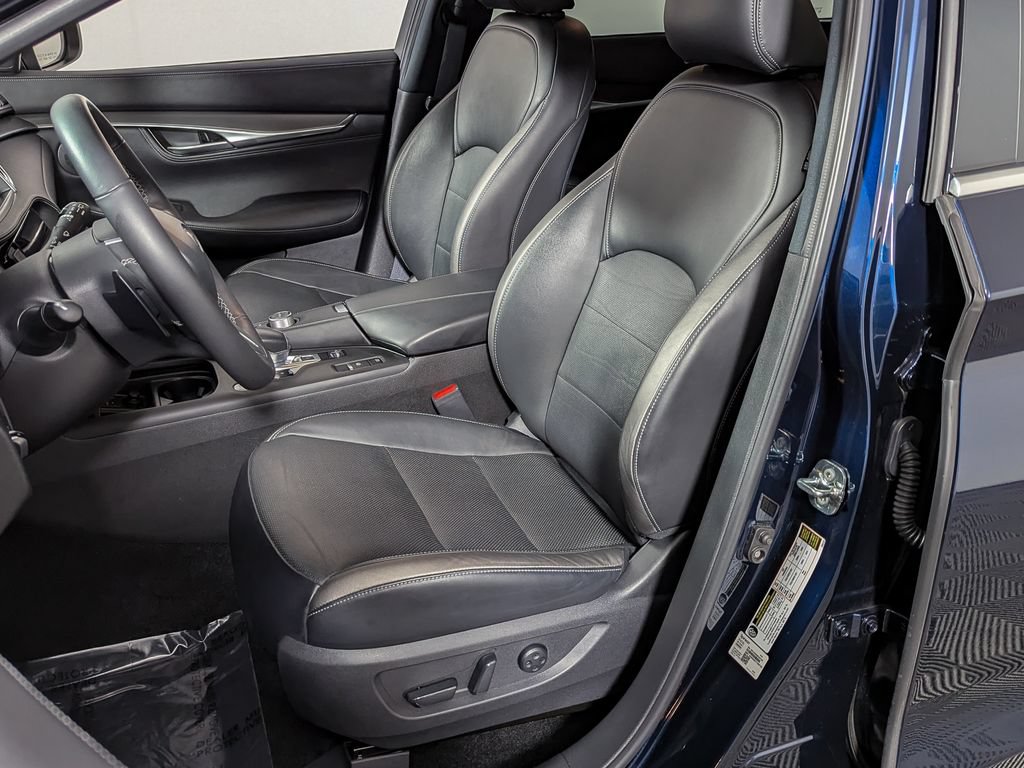 Used 2023 INFINITI QX55 Luxe w/ Cargo Package AWD/4WD image 16