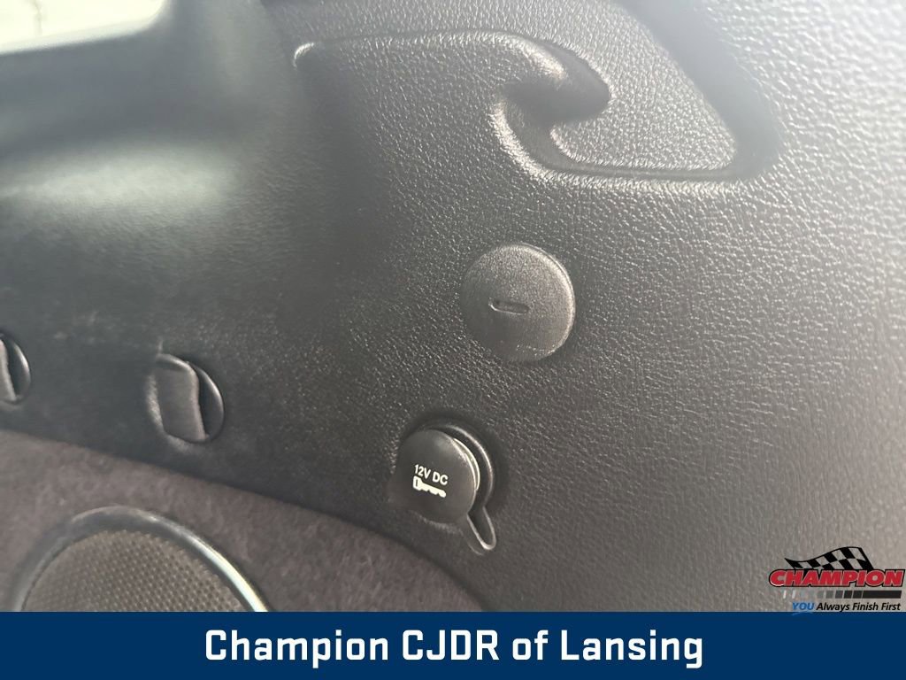 Used 2018 Jeep Grand Cherokee Altitude image 15