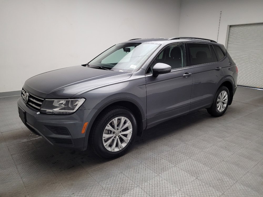 Used 2019 Volkswagen Tiguan S image 2