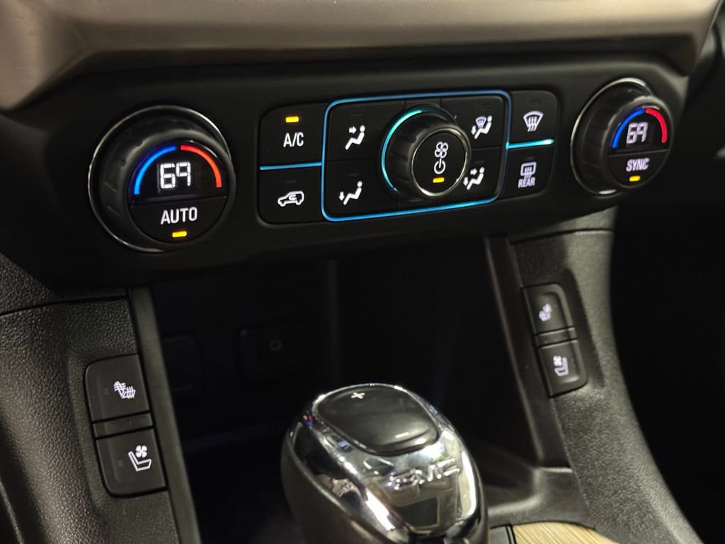 Used 2017 GMC Acadia Denali w/ Technology Package image 33