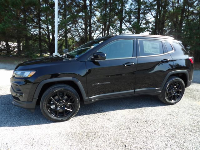 New 2026 Jeep Compass Latitude AWD/4WD image 1