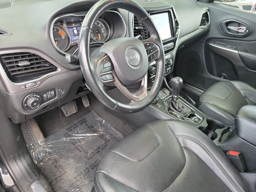 Used 2019 Jeep Cherokee Limited AWD/4WD image 28