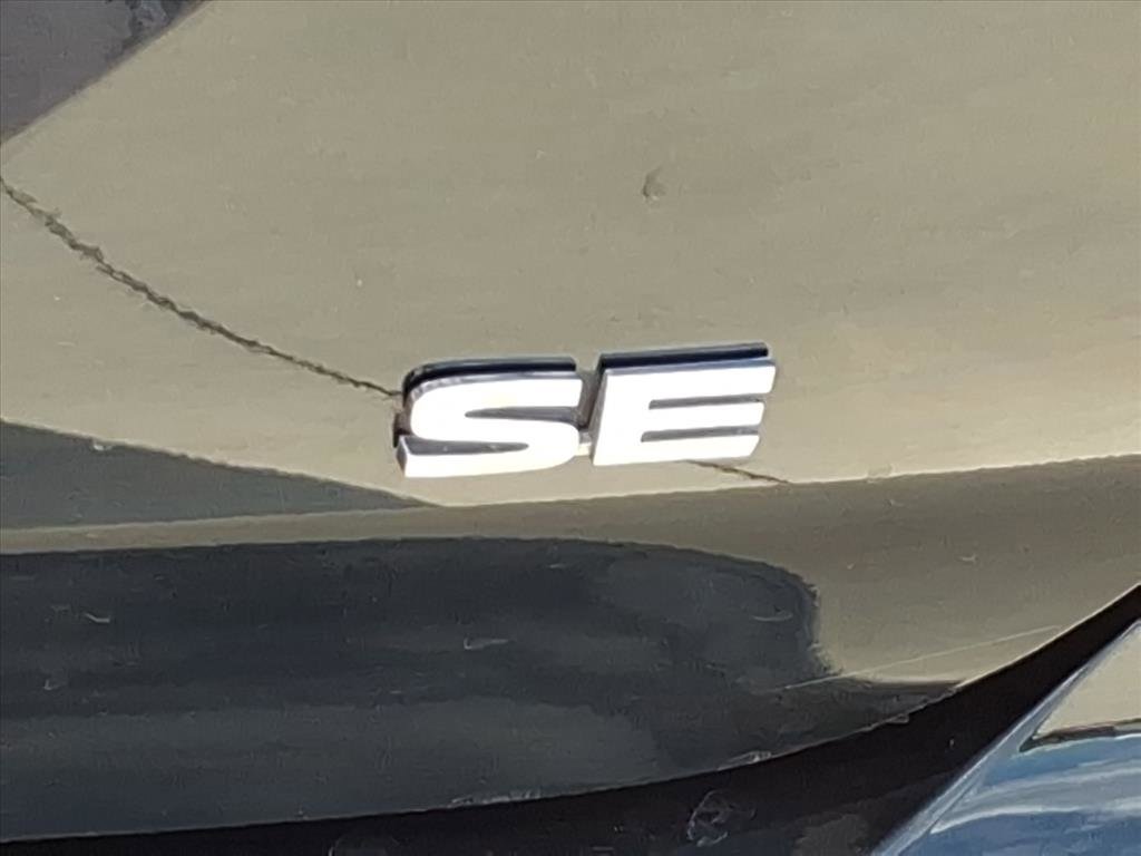 Used 2023 Mitsubishi Outlander SE image 12