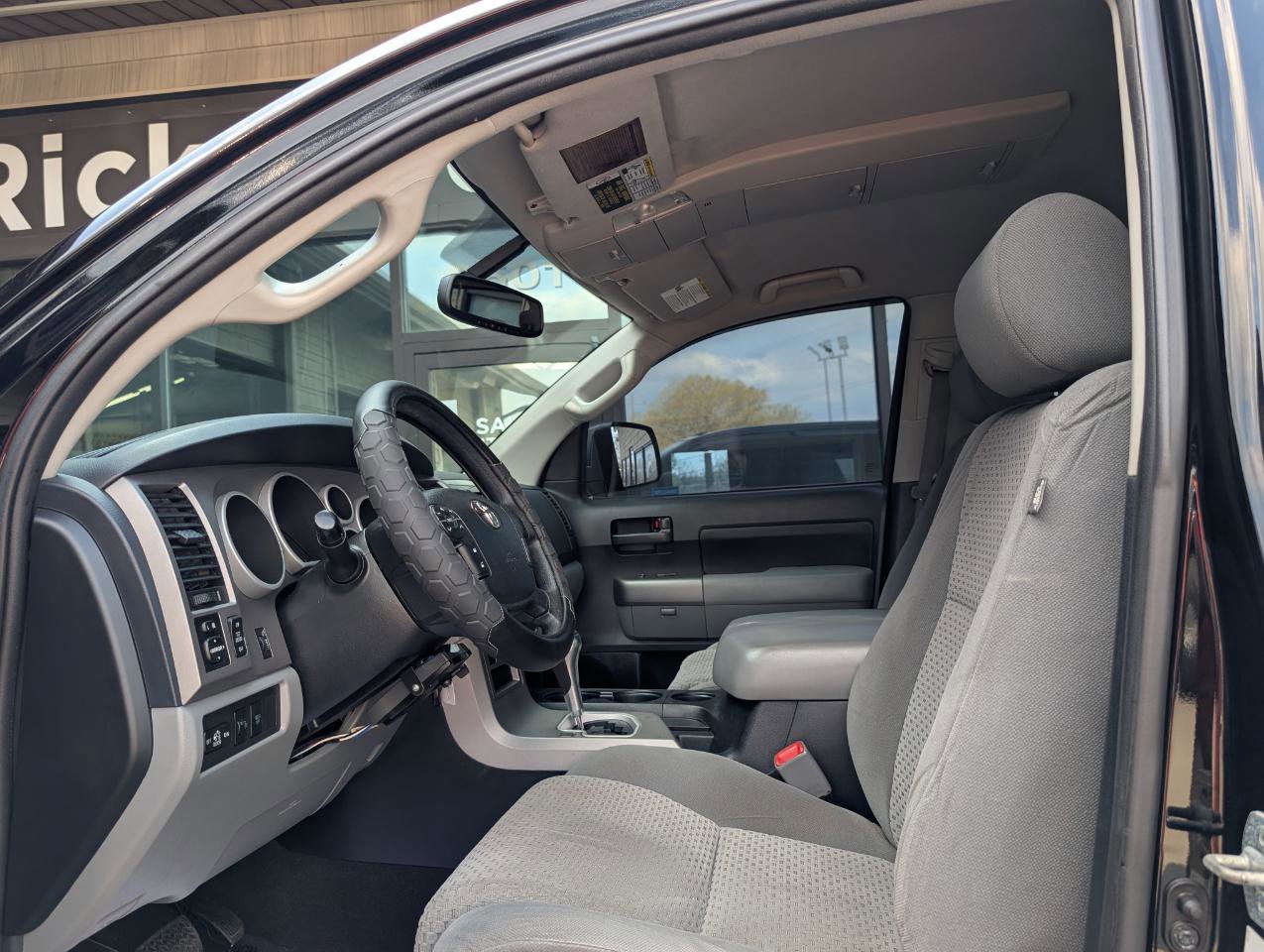 Used 2013 Toyota Tundra 4x4 CrewMax w/ TRD Off-Road Pkg image 13