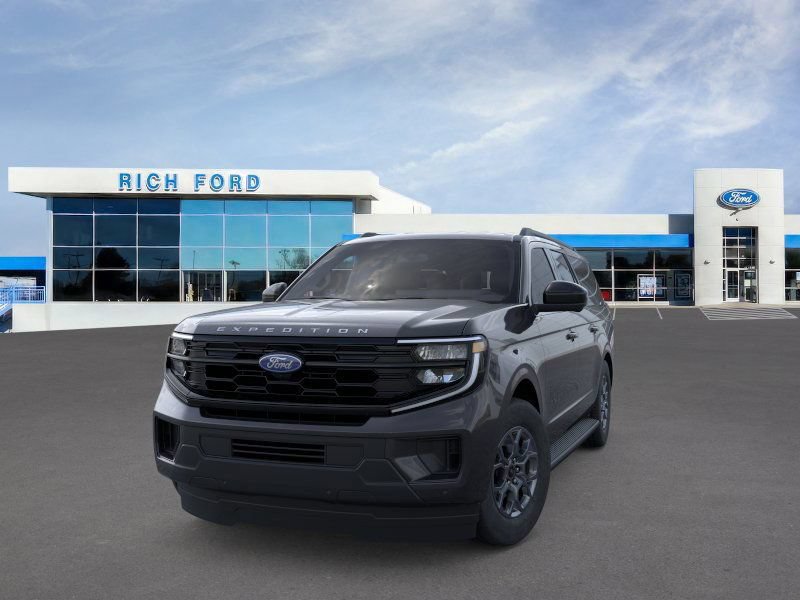 New 2025 Ford Expedition Max Active RWD image 2