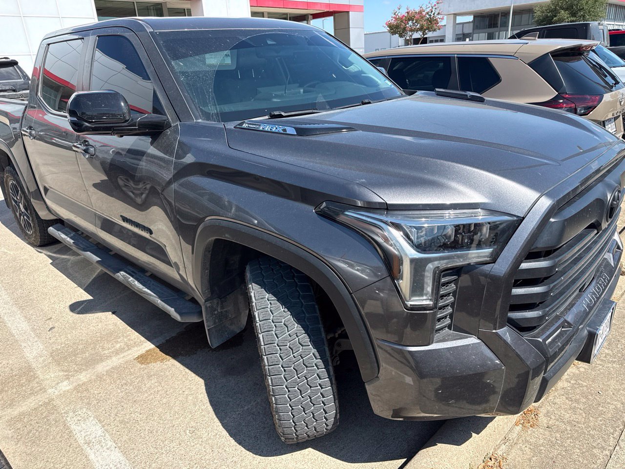 Used 2024 Toyota Tundra Limited AWD/4WD image 1