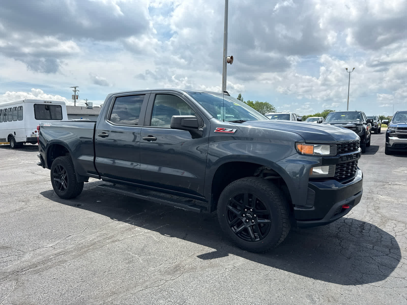 Used 2021 Chevrolet Silverado 1500 Custom Trail Boss w/ Safety Confidence Package AWD/4WD image 7