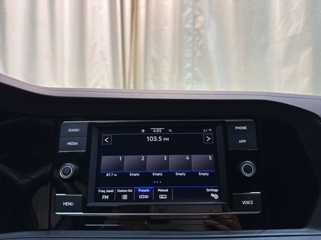 Certified 2024 Volkswagen Jetta SE image 20