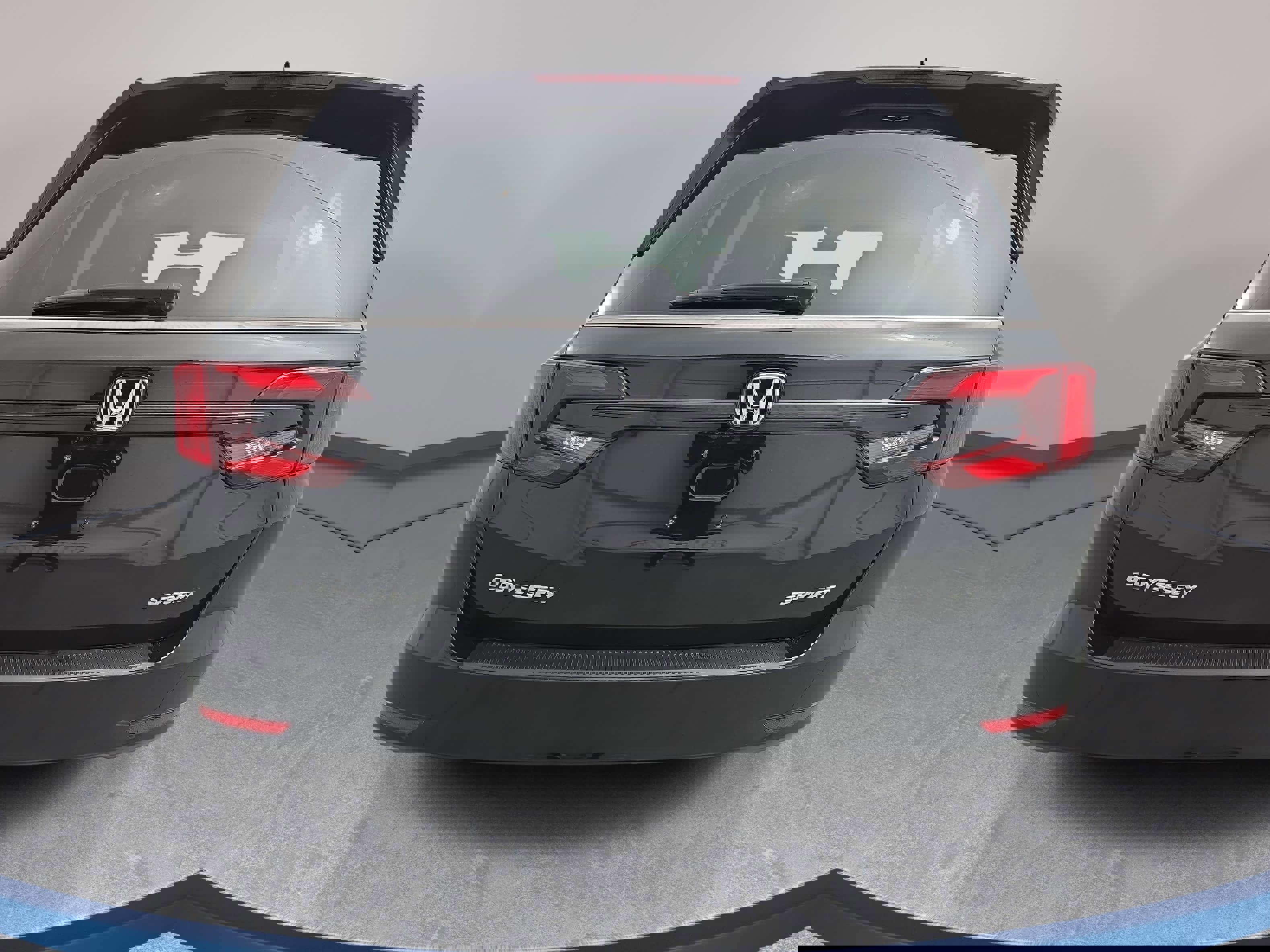 Certified 2024 Honda Odyssey Sport image 6