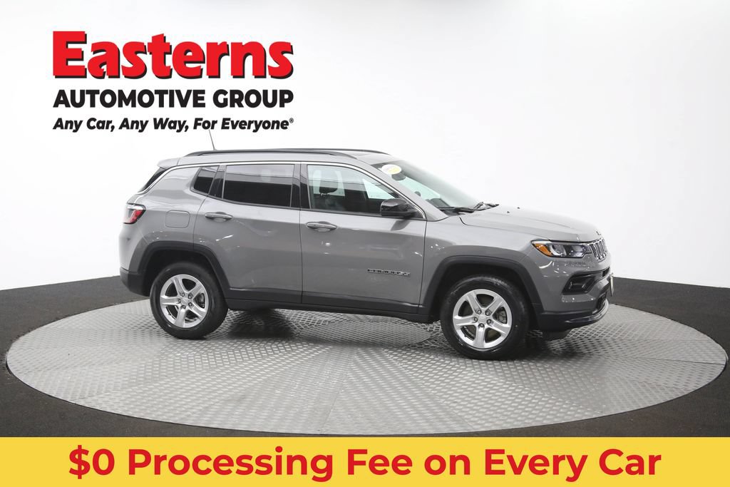 Used 2023 Jeep Compass Latitude w/ Sun and Sound Group AWD/4WD image 48