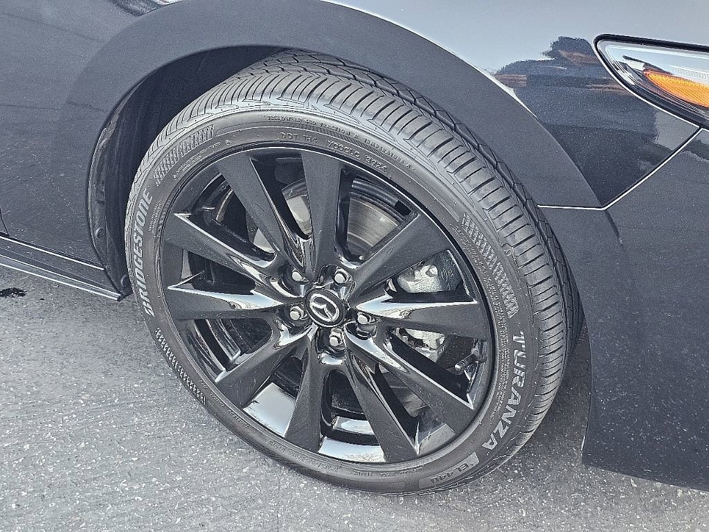 Certified 2025 MAZDA MAZDA3 2.5 Turbo Sedan w/Premium Plus image 9