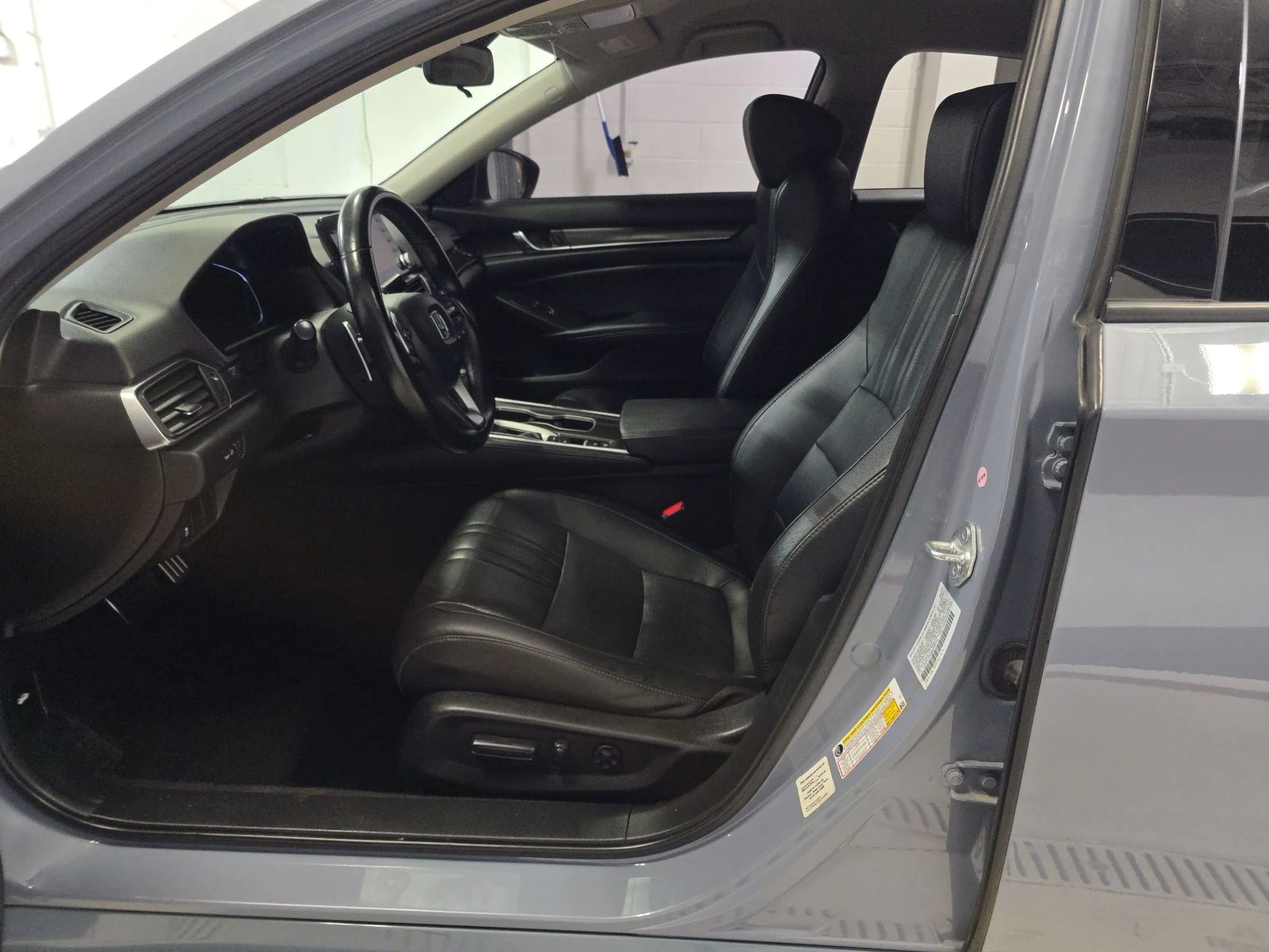 Used 2021 Honda Accord Sport Special Edition image 9