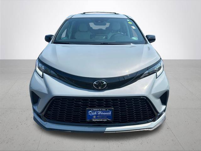 Certified 2026 Toyota Sienna XSE AWD/4WD image 3