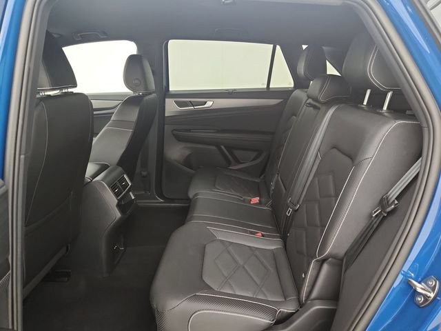 Used 2026 Volkswagen Atlas Cross Sport SE FWD image 31