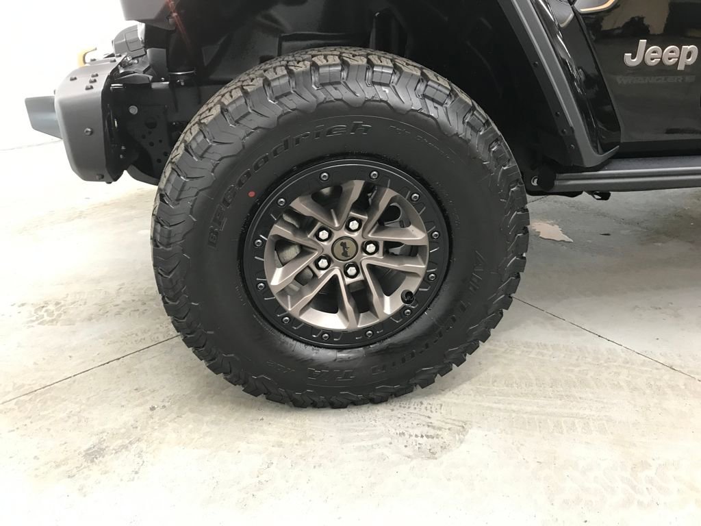 New 2025 Jeep Wrangler Unlimited Rubicon 392 image 25