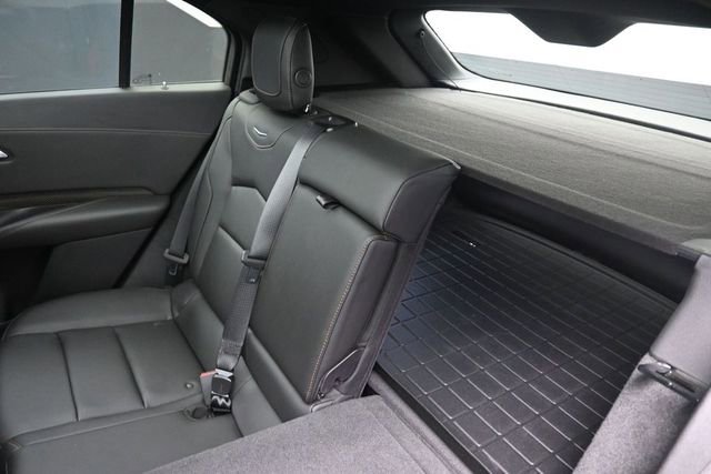 Used 2019 Cadillac XT4 Sport w/ LPO, Midnight Sport Package FWD image 22