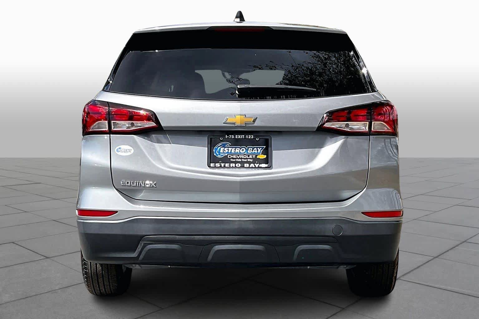 Used 2023 Chevrolet Equinox LS w/ LS Convenience Package FWD image 5