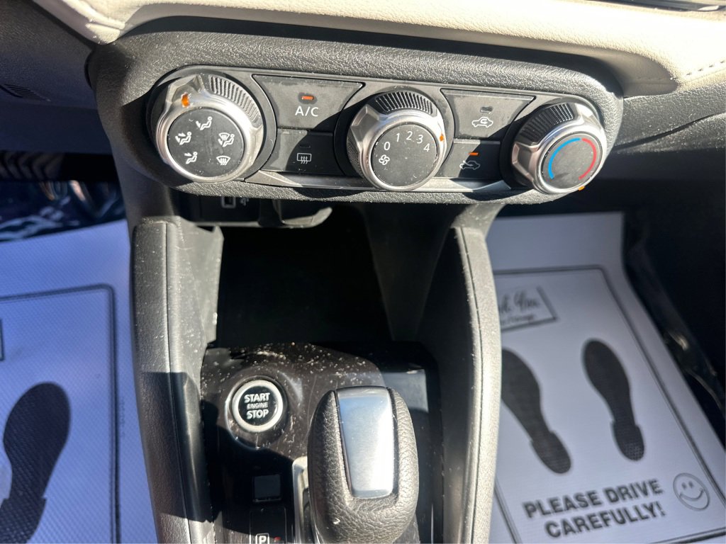 Used 2021 Nissan Versa SV image 30