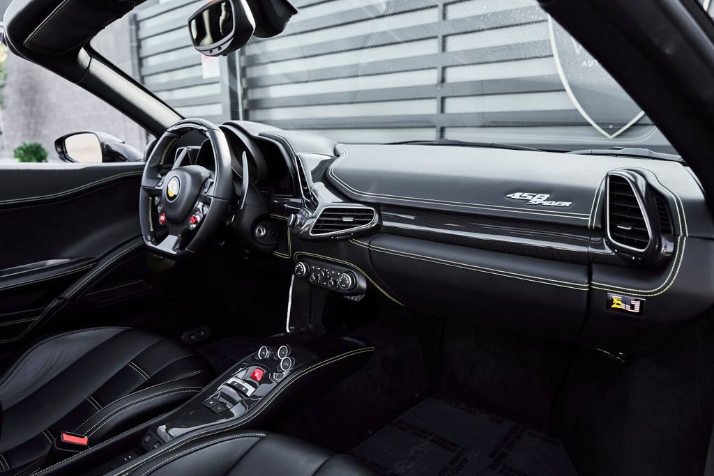 Used 2015 Ferrari 458 Spider RWD image 45