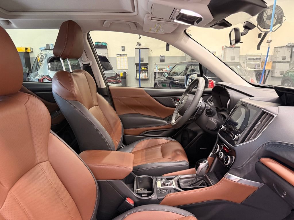 Used 2023 Subaru Forester Touring AWD/4WD image 28