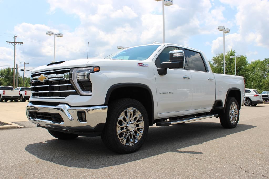 New 2026 Chevrolet Silverado 2500 LTZ w/ LTZ Convenience Package AWD/4WD image 12