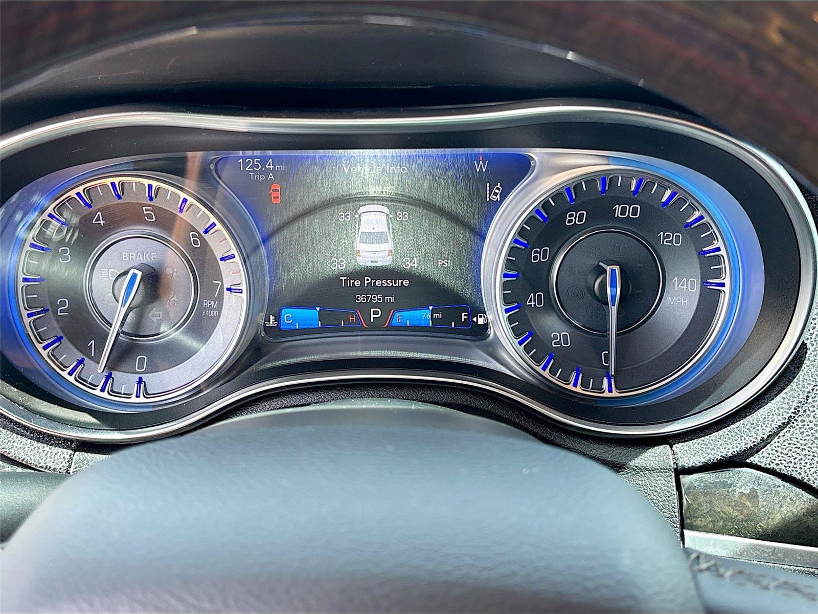 Used 2018 Chrysler 300 Limited w/ Safetytec Plus Group RWD image 12