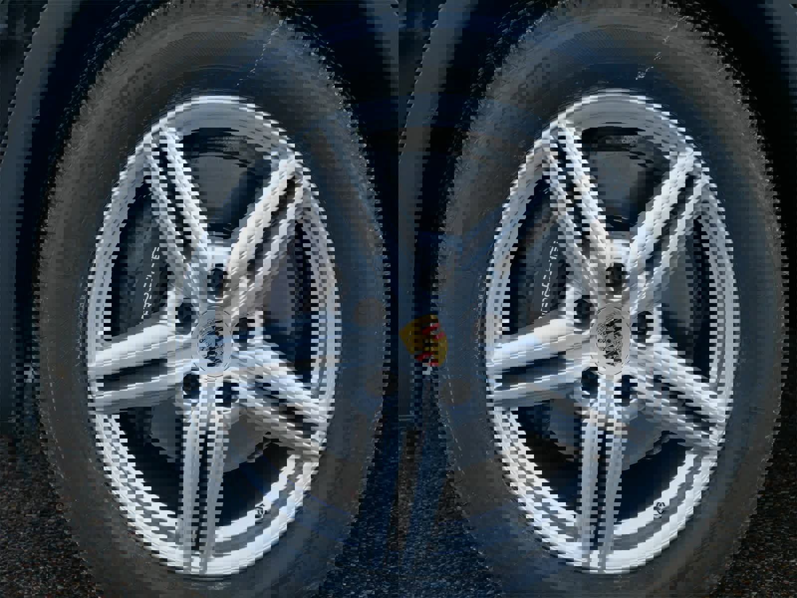 Used 2014 Porsche Cayenne Diesel Platinum Edition image 7