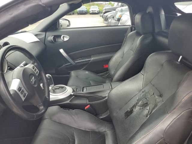 Used 2007 Nissan 350Z Touring RWD image 7