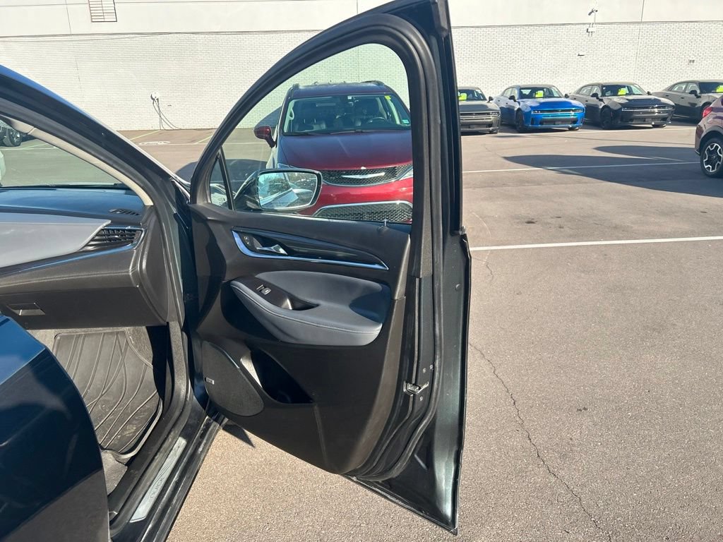 Used 2019 Buick Enclave Premium w/ Experience Buick Package AWD/4WD image 17