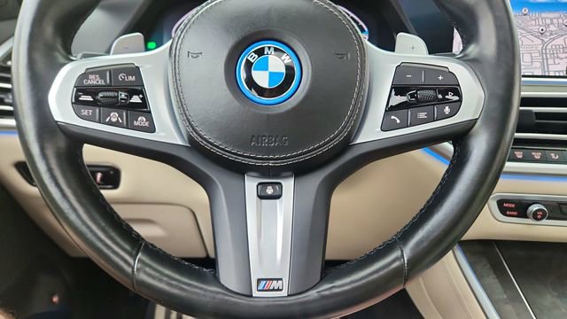 Used 2022 BMW X5 xDrive45e w/ M Sport Package image 40