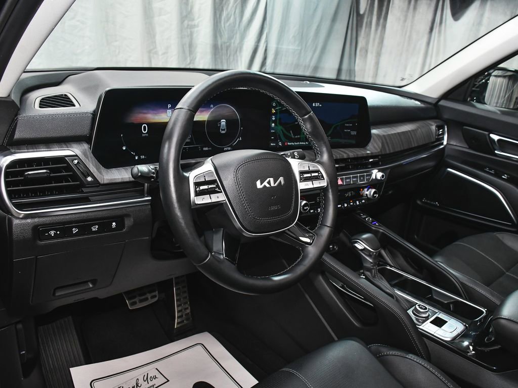 Used 2024 Kia Telluride SX w/ Towing Package AWD/4WD image 24
